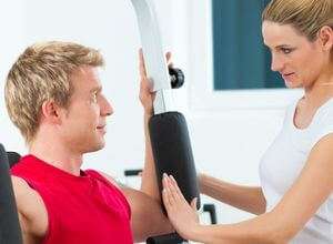 A sports physical therapist can help athletes improve their performance. 