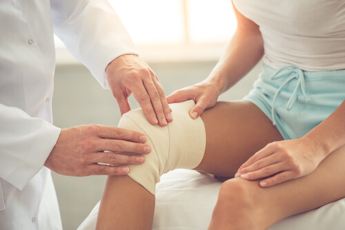 For unbearable pain, get runner's knee treatment from a professional.